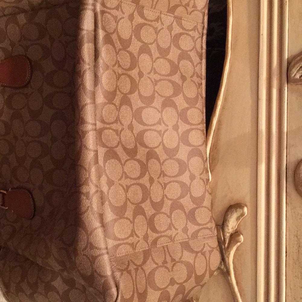Luggage - Picture 8 of 8